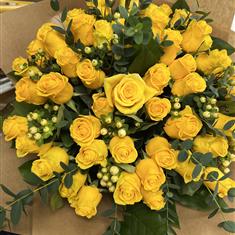 50 Yellow Roses 
