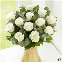 12 White Roses