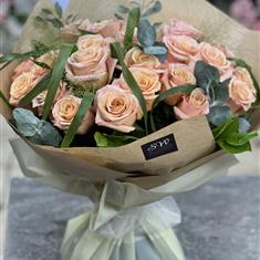 24 Shimmer Roses 