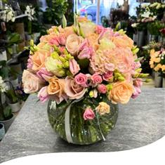 Peach &amp; Pink Globe Vase Arrangement