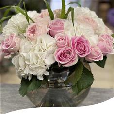 Rose &amp; Hydrangea Globe Vase Arrangement